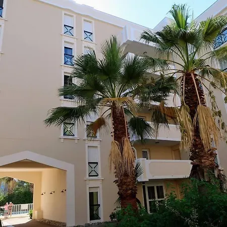 Lejlighed Centre Avec Piscine Et Parking Prive